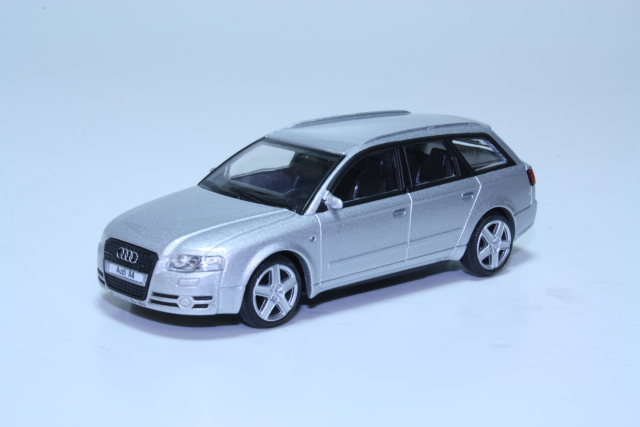 Audi A4 Avant, silver