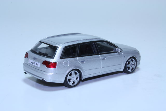Audi A4 Avant, silver