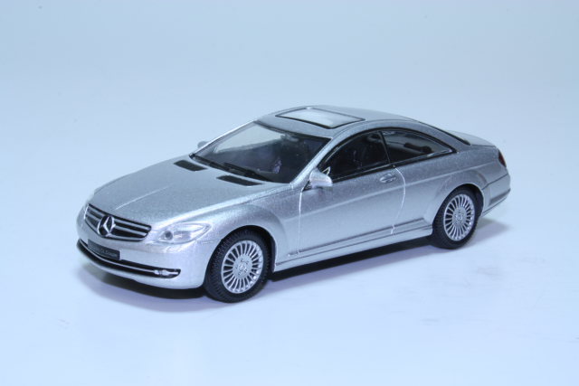Mercedes CL-Coupe, hopea