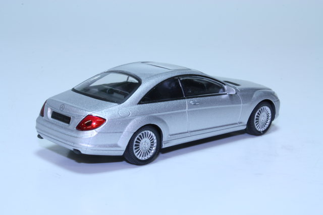Mercedes CL-Coupe, hopea