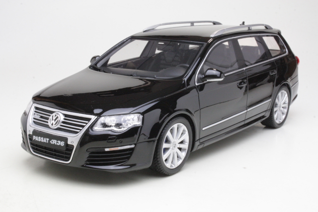 VW Passat R6 Variant 2008, black