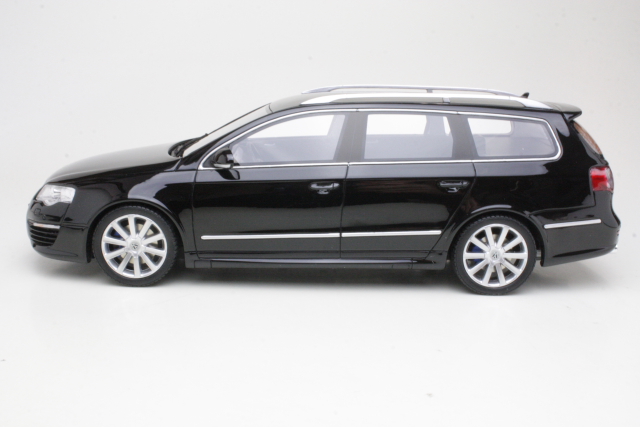 VW Passat R6 Variant 2008, musta - Sulje napsauttamalla kuva