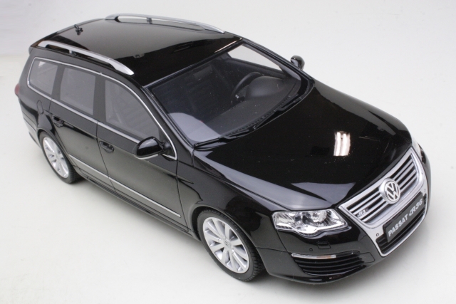 VW Passat R6 Variant 2008, black