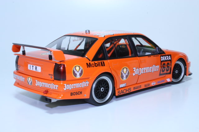 Opel Omega 3000 24V, DTM 1991, Jaegermeister, P.Oberndorfer