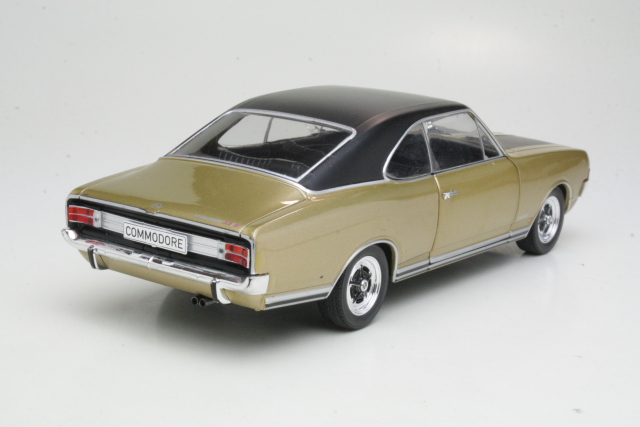 Opel Commodore A GS/E Coupe 1971, gold/black