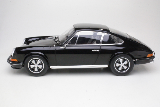 Porsche 911 S 1972, musta