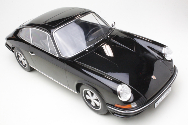 Porsche 911 S 1972, musta
