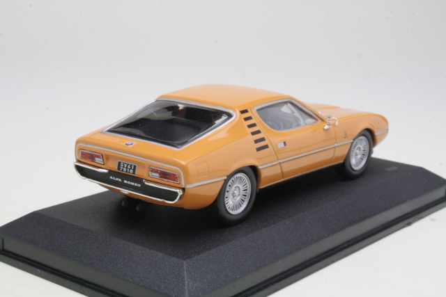 Alfa Romeo Montreal 1970, orange - Click Image to Close