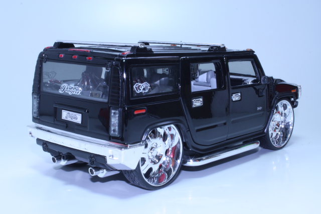 Hummer H2, musta