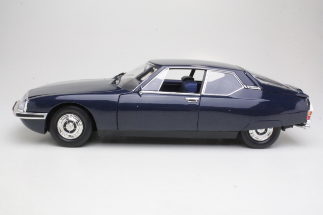 Citroen SM 1972, tummansininen