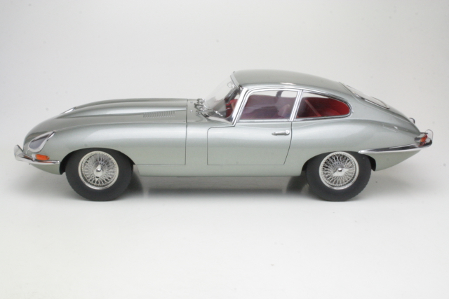Jaguar E-Type Coupe 1964, harmaa