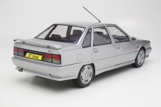 Renault 21 Mk.2 Turbo 1988, grey