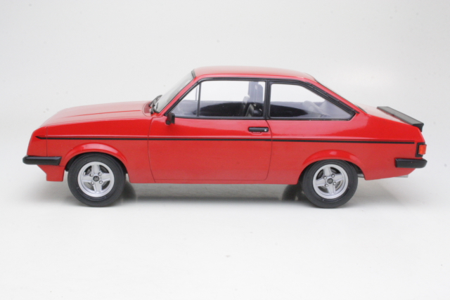 Ford Escort Mk2 RS2000 1976, punainen - Sulje napsauttamalla kuva