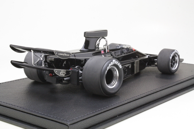 Lotus 76, Season 1975, R.Peterson, no.1