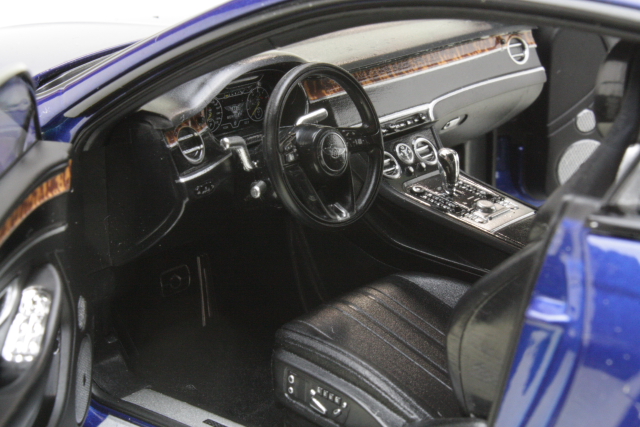 Bentley Continental GT 2018, blue