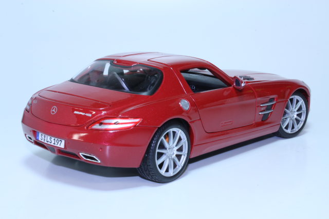 Mercedes SLS AMG 2010, punainen - Sulje napsauttamalla kuva