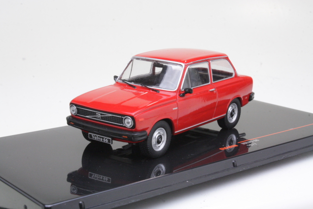 Volvo 66 1977, red