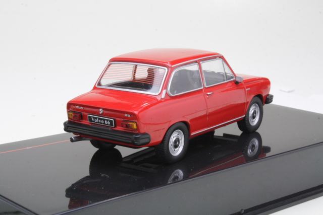 Volvo 66 1977, punainen