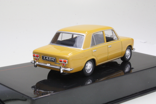 Lada 1200 1970, yellow