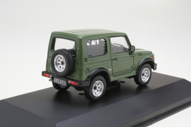Suzuki Jimny SJ410 1982, vihreä