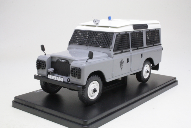 Land Rover Santana 109 II Series SW Policia Armada 1976