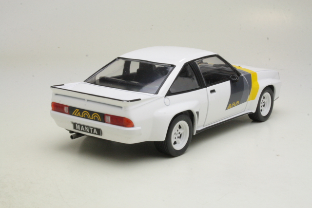 Opel Manta B 400 1981, valkoinen