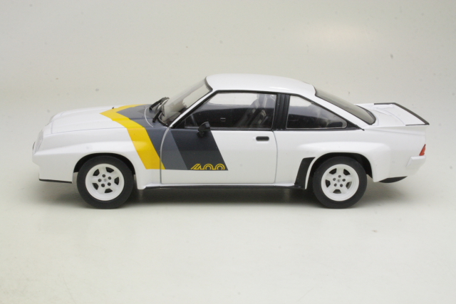Opel Manta B 400 1981, valkoinen