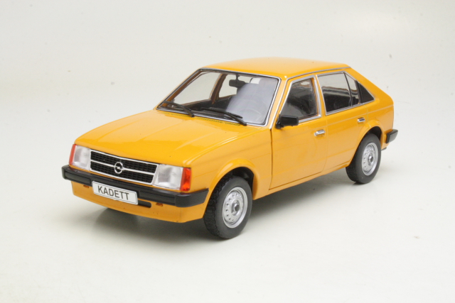 Opel Kadett D 1979, oranssi - Sulje napsauttamalla kuva