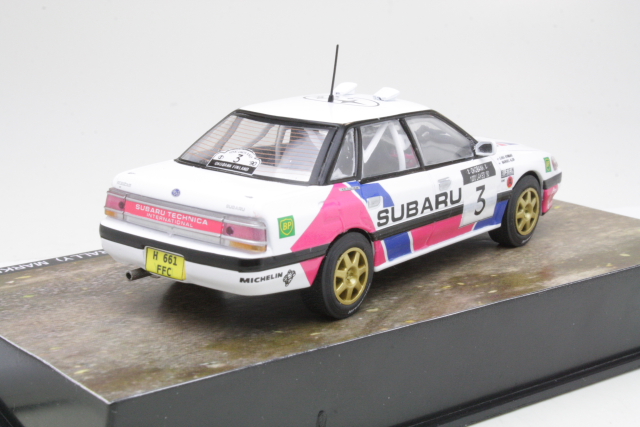 Subaru Legacy RS, Finland 1990, M.Alen, no.3 - Sulje napsauttamalla kuva