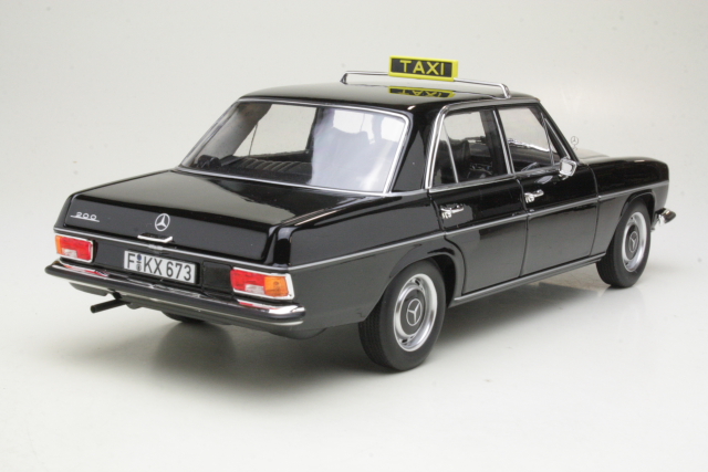 Mercedes 200 Sedan (w115) 1968, musta "Taxi"