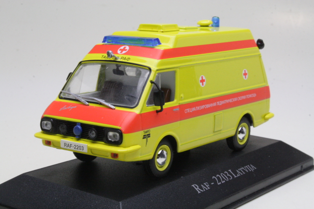 RAF 2203 Latvija Tamro 1982 "Ambulance" - Sulje napsauttamalla kuva