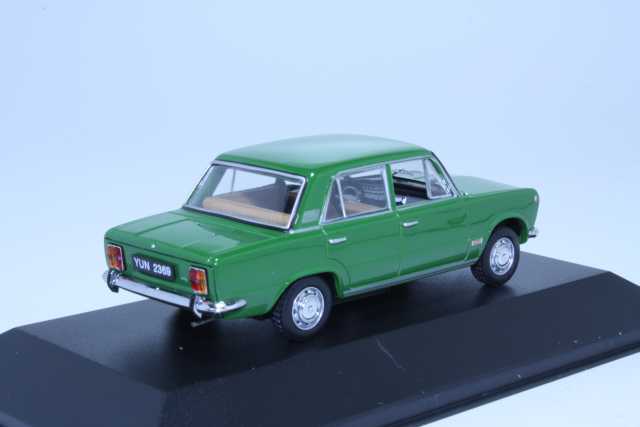 Polski Fiat 125P 1969, green