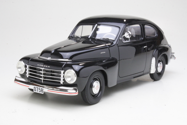 Volvo PV444 1952, black