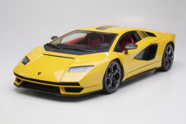 Lamborghini Countach LP800-4 2021, yellow