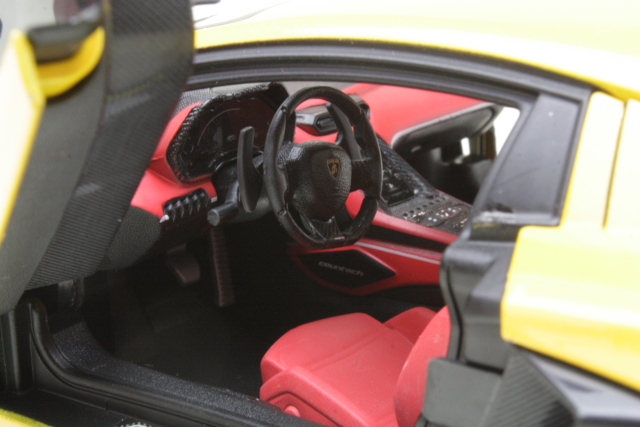 Lamborghini Countach LP800-4 2021, keltainen - Sulje napsauttamalla kuva