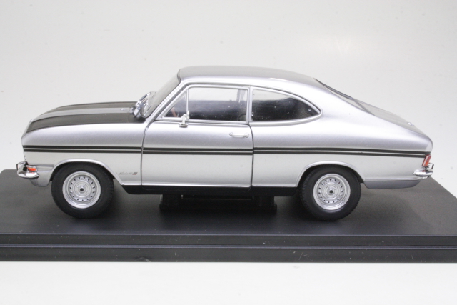Opel Kadett B Coupe Rallye 1967, hopea