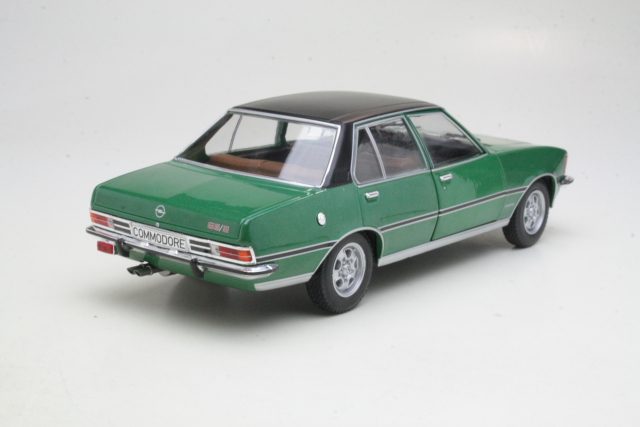 Opel Commodore B GS/E 1972, vihreä