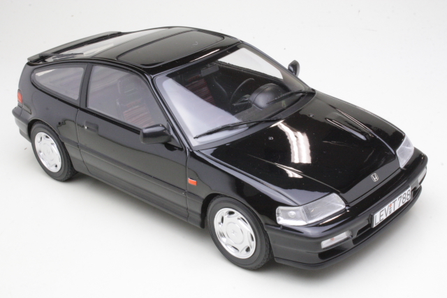 Honda CRX 1990, black