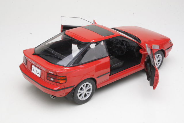 Toyota Celica GT Four 1986, punainen
