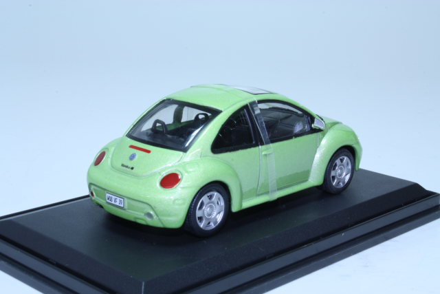 VW New Beetle 2005, green