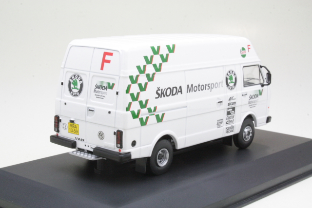 VW LT45 LWB "Skoda Motor Sport" - Sulje napsauttamalla kuva