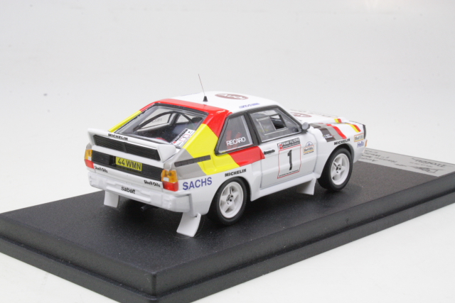 Audi Sport Quattro, Welsh 1986, H.Mikkola, no.1 - Sulje napsauttamalla kuva