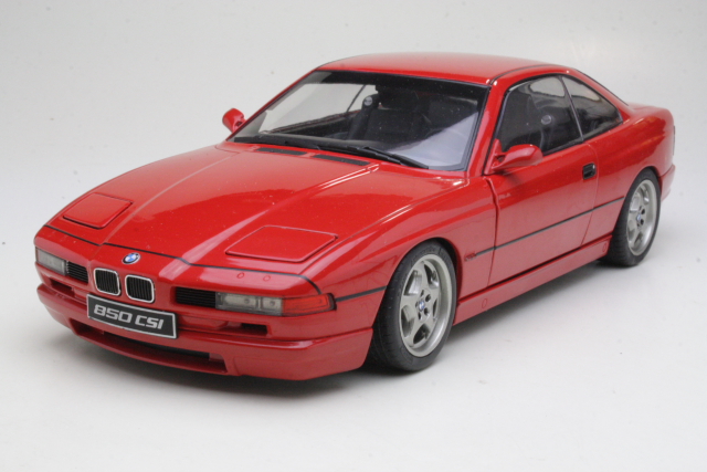 BMW 850 CSI (e31) 1990, punainen - Sulje napsauttamalla kuva