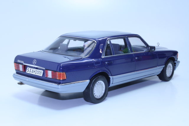Mercedes 560SEL (w126) 1985, sininen