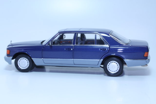 Mercedes 560SEL (w126) 1985, sininen