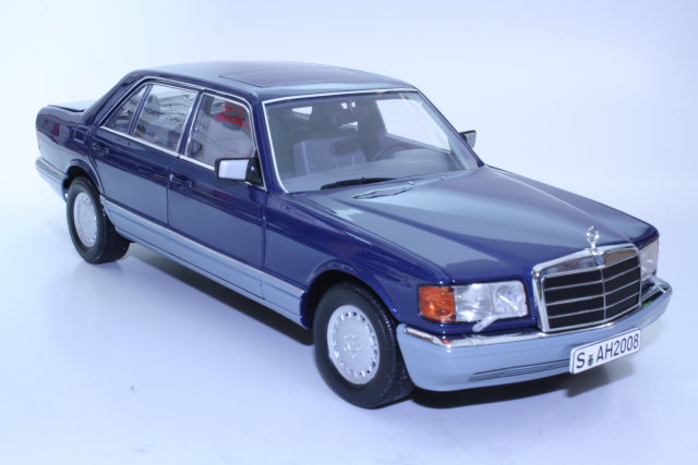 Mercedes 560SEL (w126) 1985, sininen