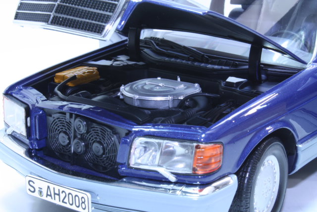Mercedes 560SEL (w126) 1985, sininen