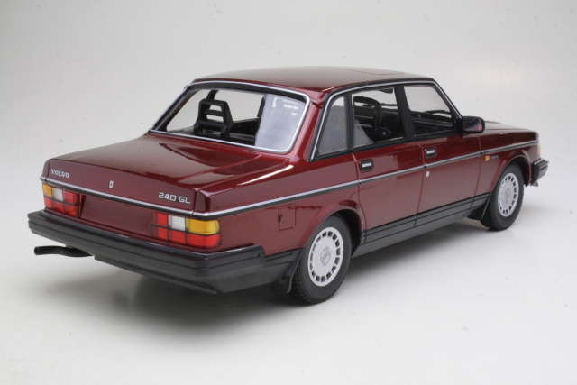 Volvo 240GL 1986, dark red
