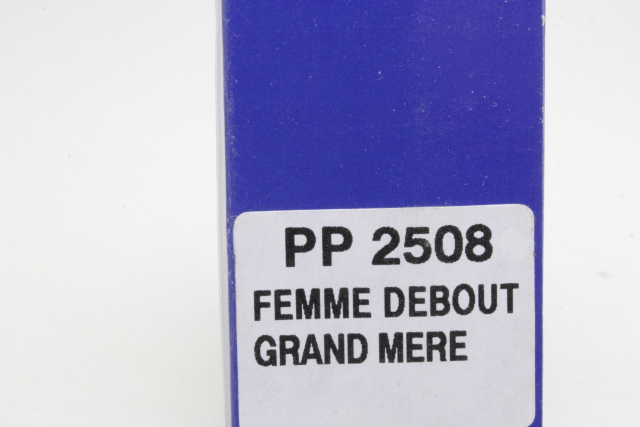 Figur - Femme Debout Grand Mere