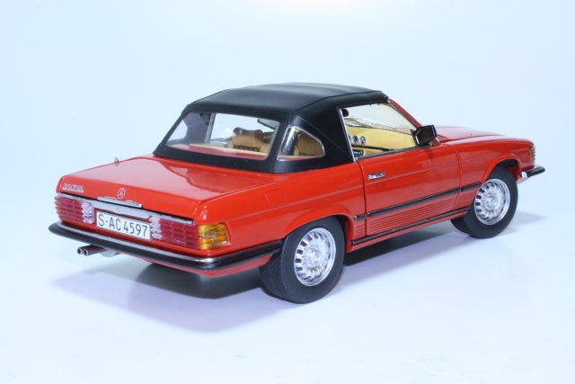 Mercedes 350SL Convertible Closed 1977, red